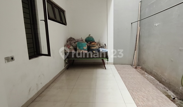 Serenade Lake Gading Serpong House Facing North 2