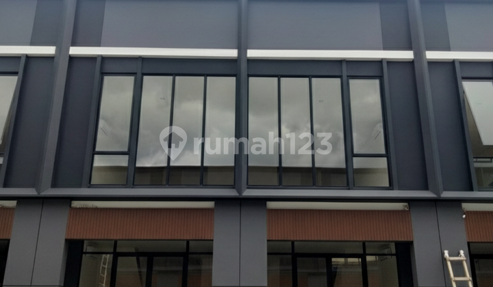 Hampton Avenue Gading Serpong Price Reduced