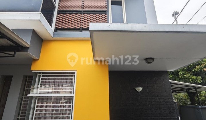 Rumah Hook Sektor 7A Gading Serpong Semi Furnished