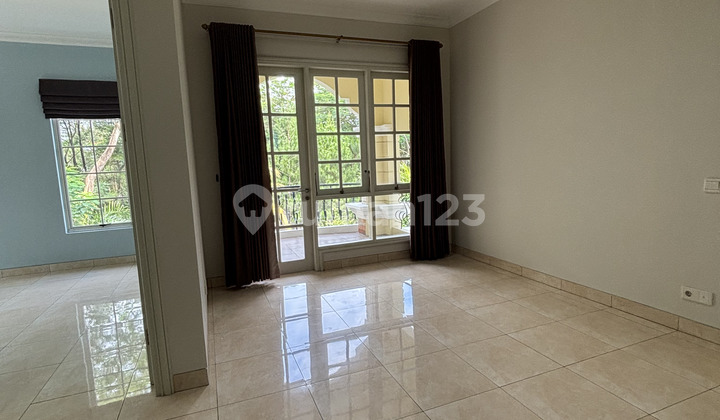 Rumah Hoek Depan Taman The Green Montecarlo 2