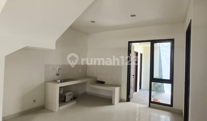 Rumah Regentown The Eminent BSD 3 Lantai 2