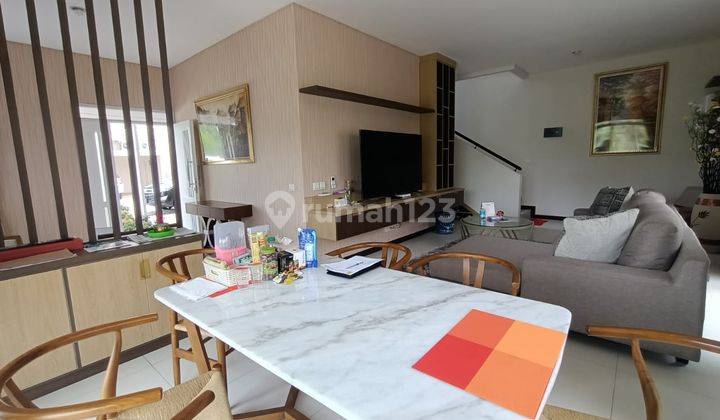 Rumah Cantik Asri Full Furnish di Hook Kota Baru Parahyangan Bdg 2