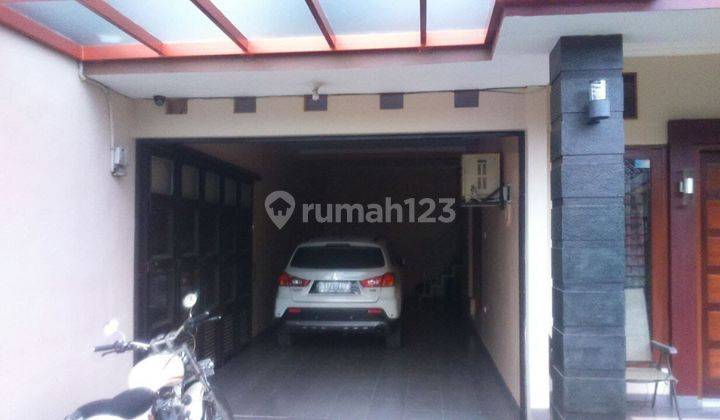 Rumah Jual Cepat Cantik 2 Lt Strategis di Komp. Pasteur Bandung 2