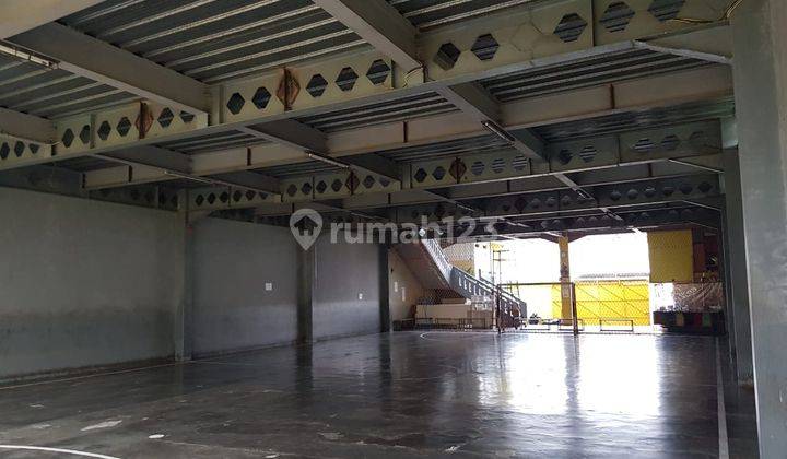 Lapang Futsal,badminton + Kosan Omset Besar di Jl.peta Bandung 2