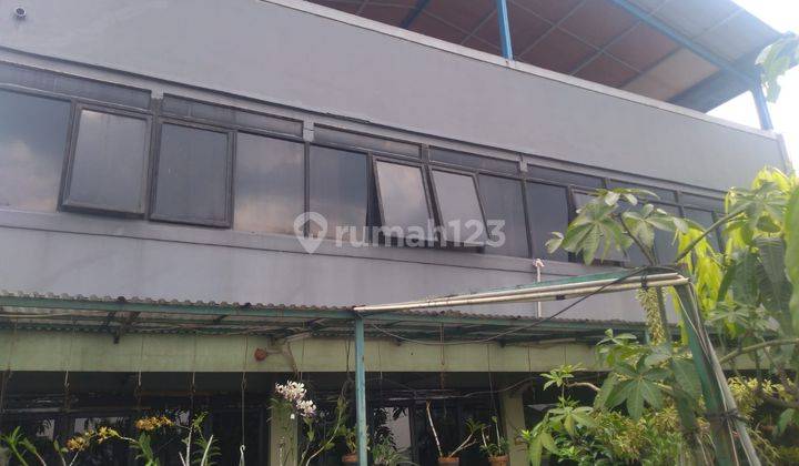 Lapang Futsal,badminton + Kosan Omset Besar di Jl.peta Bandung 1