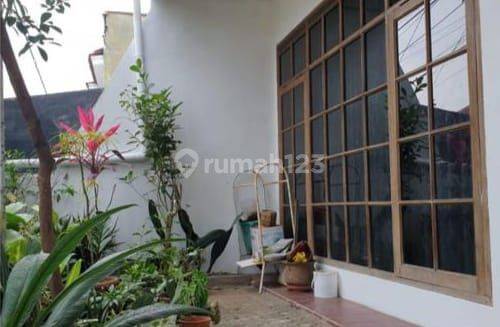 Rumah Hook Murah di Komplek Cigadung Sayap Dago Bandung 1