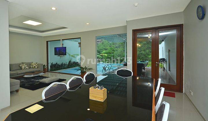 Rumah Nyaman 3 Lantai di Dago Resort Bandung Utara 2