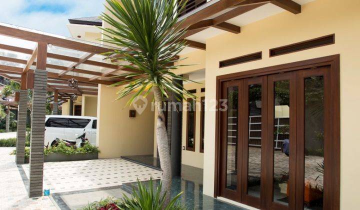 Rumah Lux Modern 3,5 Lt Furnish Nice View di Ciumbuleuit Bandung 2