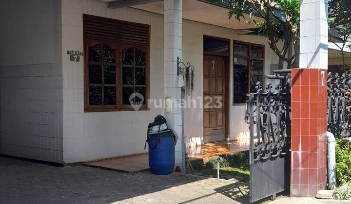 Rumah Lux Asri di Rancakendal Dago Atas Bandung 1