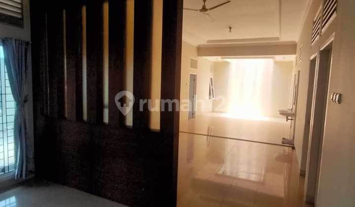 Rent a beautiful, ready-to-occupy house in Sayap Burangrang, Bandung city. 2