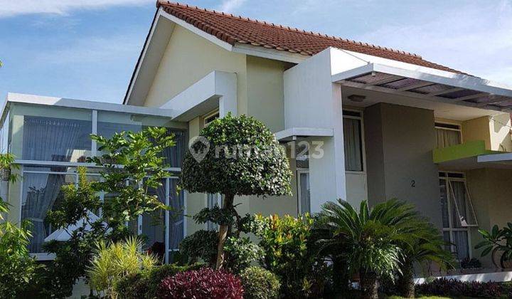 Sewa Rumah 2 Lantai Furnished di Kota Baru Parahyangan Bandung