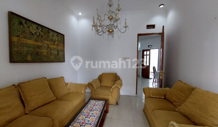 Sewa Rumah Strategis siap huni di Sayap Dago Bandung Kota