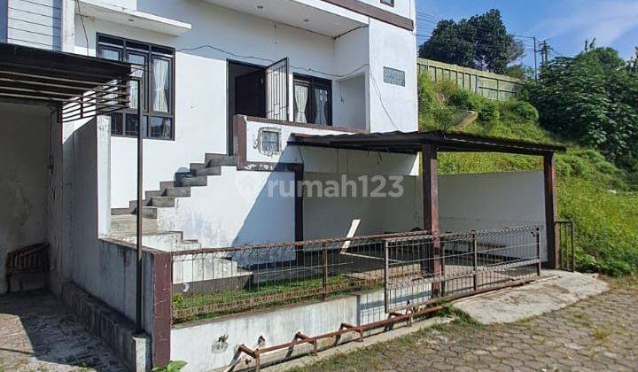 Rumah Minimalis Asri 2 Lantai di Sariwangi Bandung 2