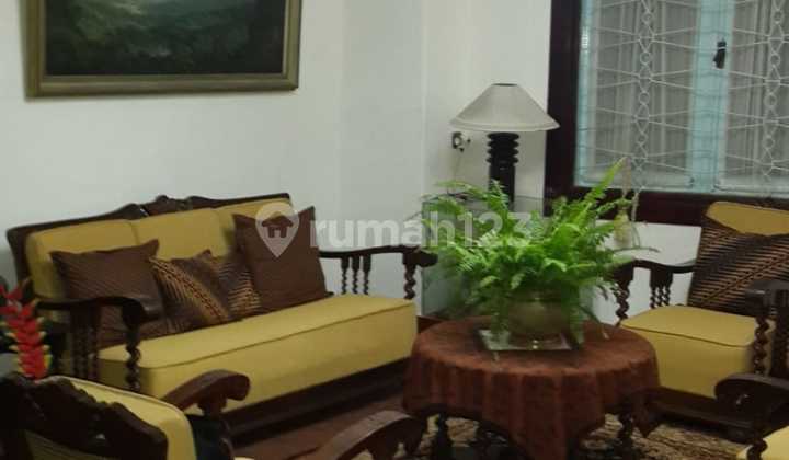 Jual Cepat Rumah Heritage Besar Terawat Sayap Riau Bandung Kota 