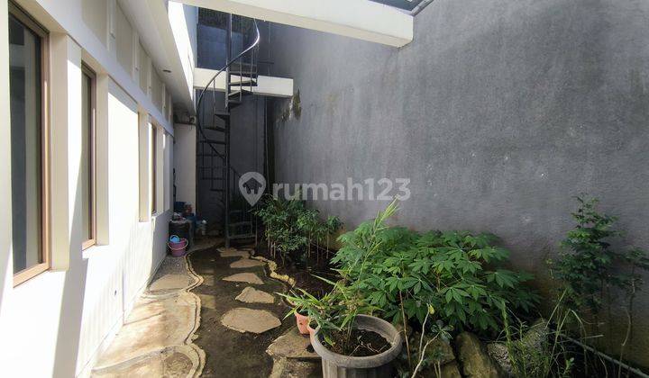 Rumah Asri Terawat Strategis Full Furnish di Dago Pakar Bandung 2