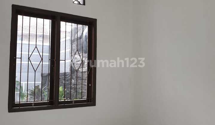 JUAL RUMAH 2 Lantai MURAH Siap Huni Di SARIWANGI BANDUNG 2