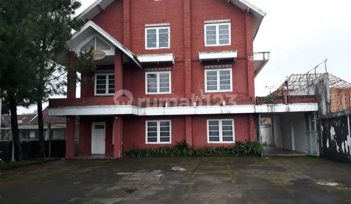 Jual Tanah Bonus Villa Cantik 3 Lantai di Lembang Bandung  1