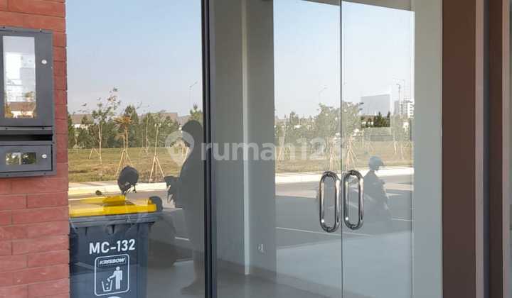 For Rent/Sale Newly Renovated 3-Story Shop House in Magna Terrace Summarecon Bandung For Rent/Sale Newly Renovated 3-Story Shop House in Magna Terrace Summarecon Bandung