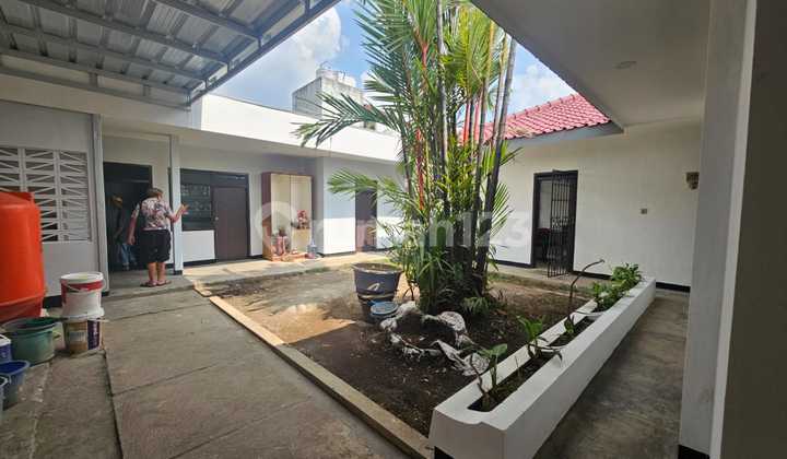 Sewa Rumah Besar Asri Di Hook Cluster Sumbersari Bandung