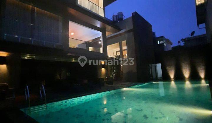 Rumah Lux With Pool Lift Full Furnish di Cipedes Bandung Utara 1