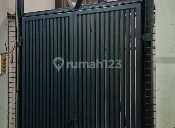 Jual Ruko 3 Lantai Ada Lift Strategis di Turangga Bandung