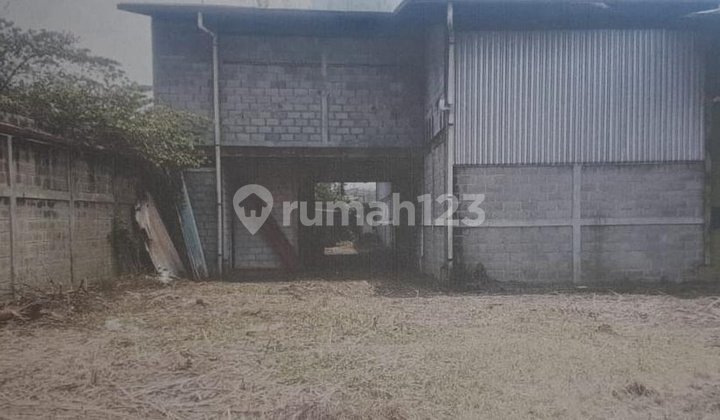 Selling Good Strategic Warehouse on Mainroad Batujajar Bandung