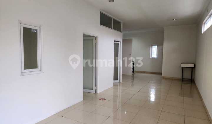 Sewa Ruko/Ruang Usaha/Kantor di Mainroad Kiaracondong Bandung