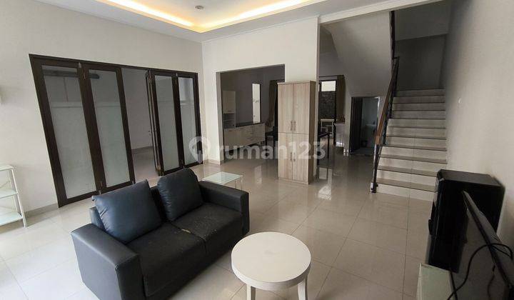 Sewa Rumah Cantik Furnish Di Sayap Surya Sumantri Bandung 1
