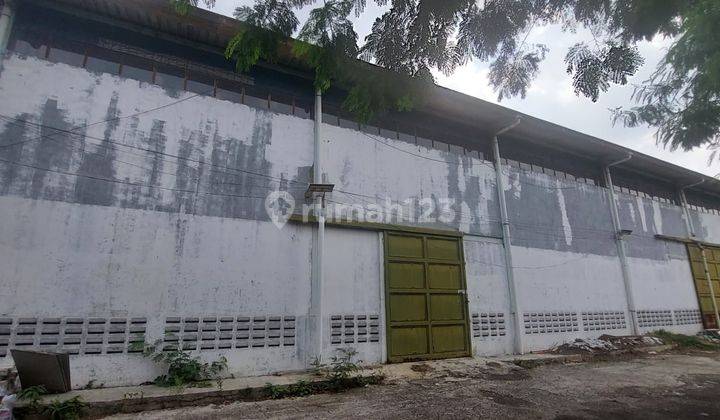 Gudang Strategis di Komplek Industri Dian Permai Sumbersari Bdg 1