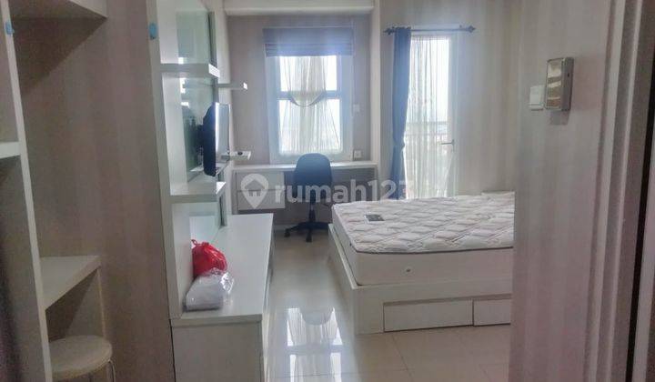 Apartemen Studio Furnish Nice View di Parahyangan Residence Pares 1