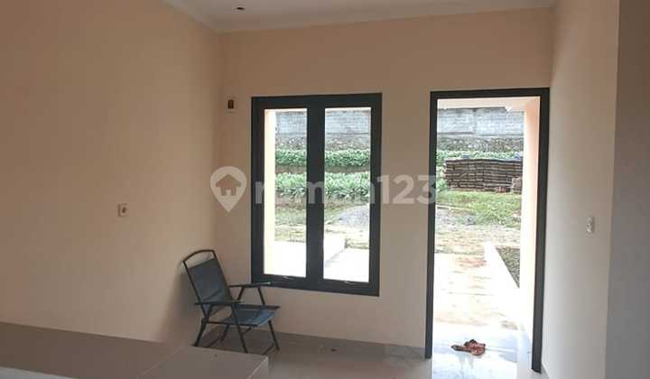 Jual Rumah Baru 2 Lantai Minimalis di Belakang Setraduta Regency Jual Rumah Baru 2 Lantai Minimalis di Belakang Setraduta Regency