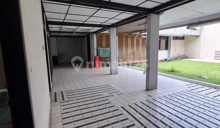 For Sale/Rent House/Business Space on Mainroad Naripan, Central Bandung 2