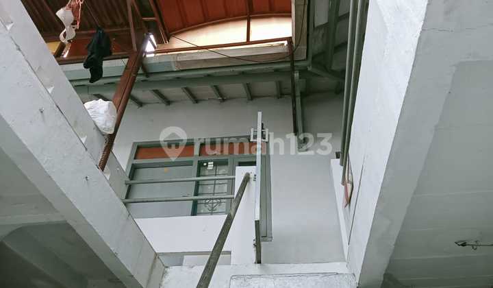 Selling Active Strategic Boarding House in Dago, Bandung City 2