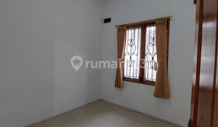 Strategic Ready-to-Live House for Rent in Sayap Dago, Bandung City 2