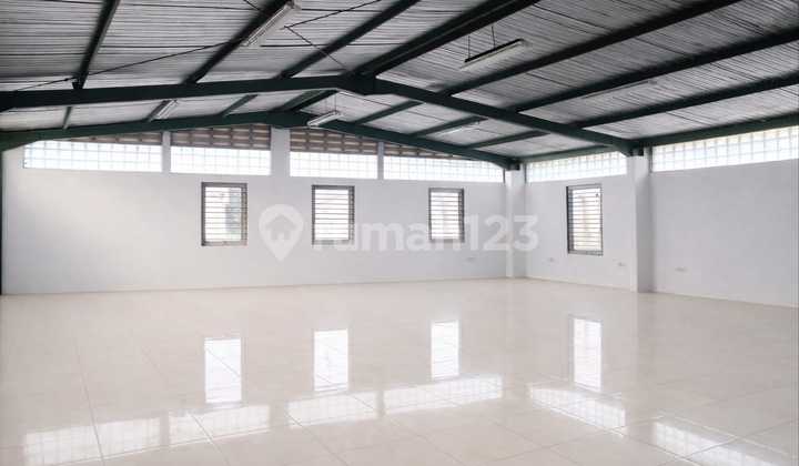 Strategic Steel Warehouse for Rent in Kopo Jaya, Bandung
