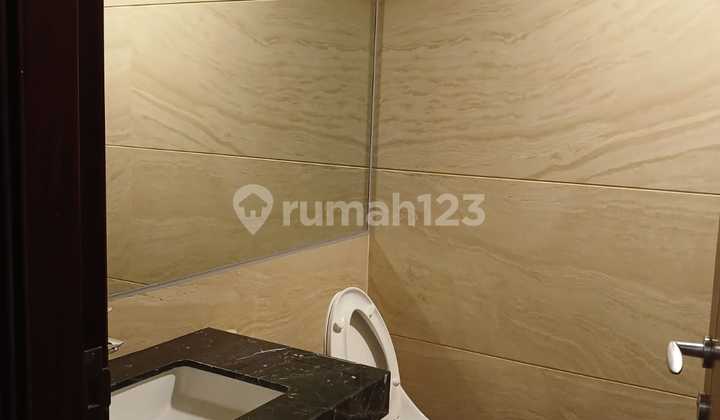 Luxury Apartment Private Elevator 3 Bedroom Furnished Hegarmanah Residence 2