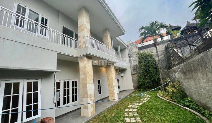 LUXURY HOUSE FOR SALE IN EAST GATSU DENPASAR NEAR SANUR BALI 1