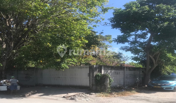 KUTA BALI BEACH FRONT LAND FOR SALE SUITABLE FOR A VILLA KUTA BALI BEACH FRONT LAND FOR SALE SUITABLE FOR A VILLA