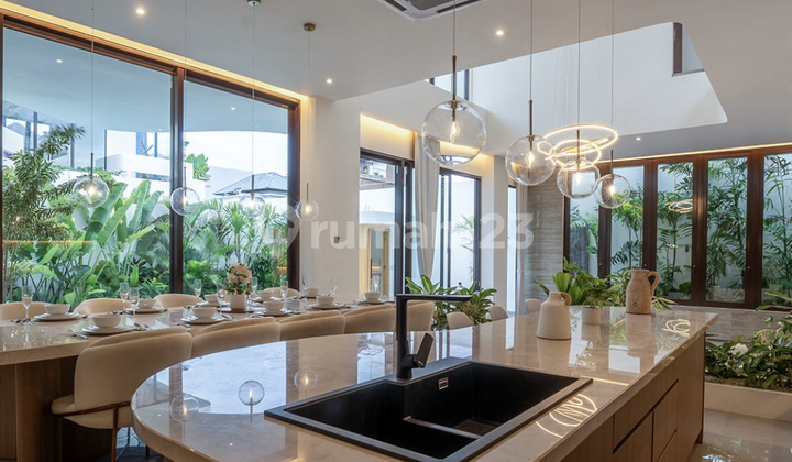For Sale New Luxury Villa in the Heart of Seminyak Bali