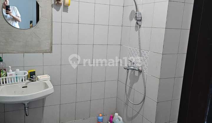 Disewakan Ruko Dengan Rooftop Fully Furnished 2