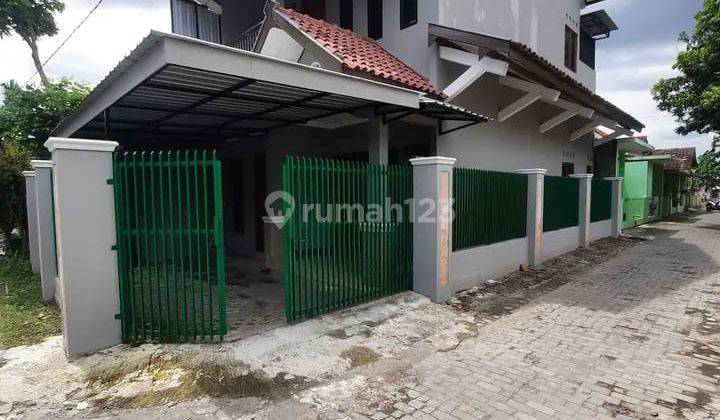 Dijual Rumah Cantik 2 Lantai Utara Kota Gede Yogyakarta 2