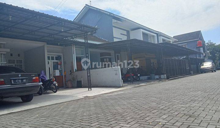 Rumah Cantik Megah Dalam Kota Baciro Yogyakarta 2