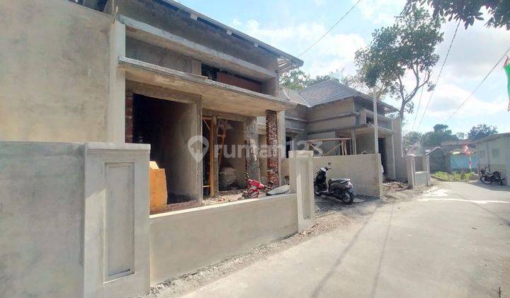 Rumah Murah Cantik Minimalis 2 Unit Dekat Pom Bensin Mindi Besi Sukoharjo 1