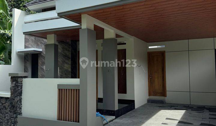 Dijual Rumah Baru Tropis Modern Dekat Kampus Uii Jakal Km 13 2