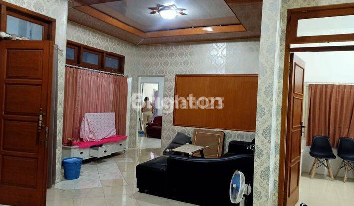 Villa 12 kamar full furnished arah Selecta kota Batu 2