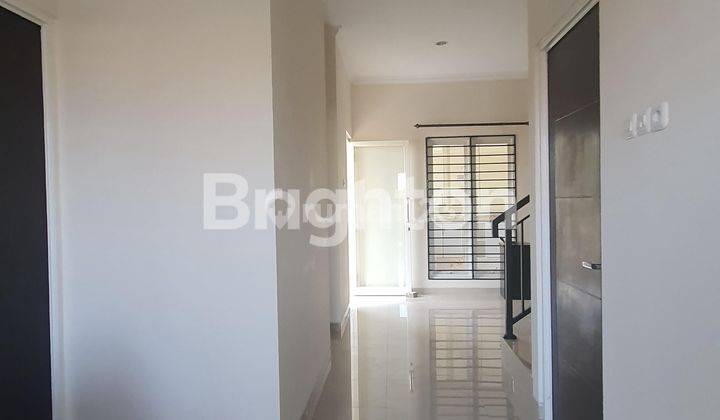 Rumah 2 lt full furnished di pusat kota Batu 2