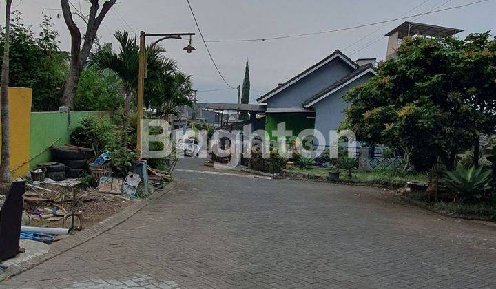 Rumah muraah  1 lantai di kawasan perumahan kota Batu 2