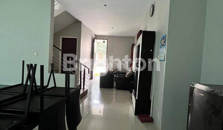 Rumah Cantik Modern di Kawasan Elit Kota Batu 2