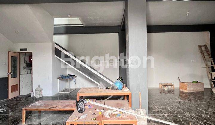 Ruko 2 Lantai lebar 10 m 2 Hanya Jalan Kaki ke Alun Alun Kota Batu 1