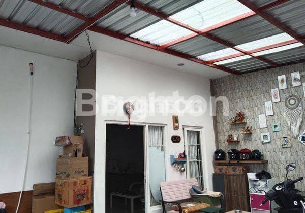 Rumah Cantik Terawat Semi Furnished Dikawasan Villa Kota Batu 1